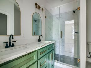 3322  Collins Boulevard , Garland Texas 75044