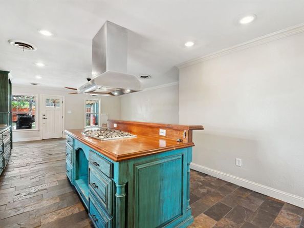 4604  Calmont Avenue , Fort Worth Texas 76107