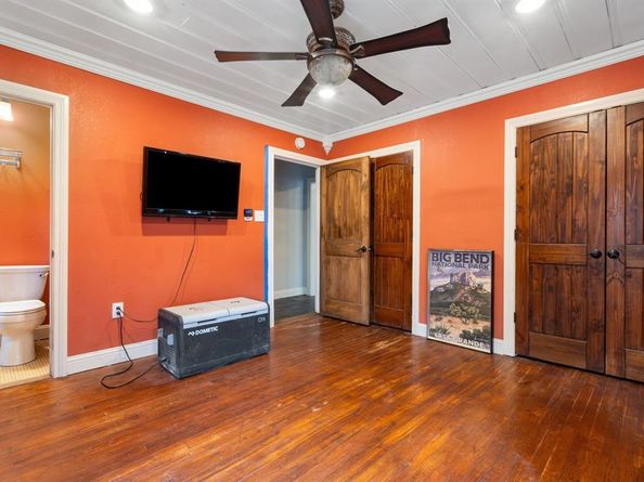 4604  Calmont Avenue , Fort Worth Texas 76107