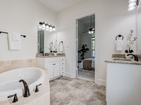 901  Clear Water Drive , Allen Texas 75013