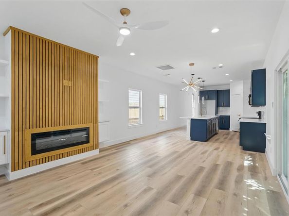 2721  Peabody Avenue , Dallas Texas 75215