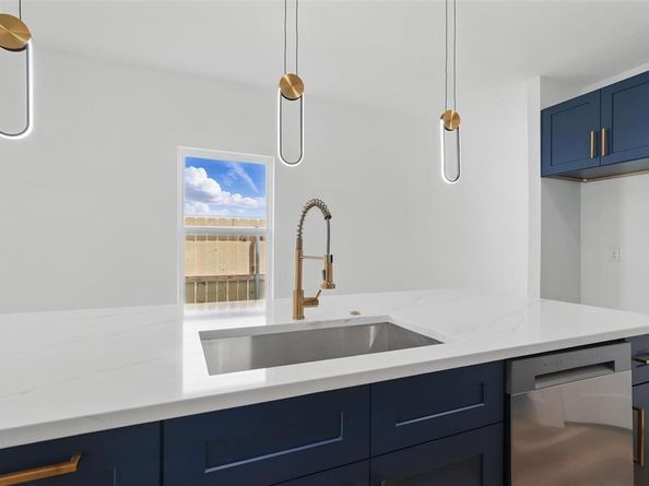 2721  Peabody Avenue , Dallas Texas 75215