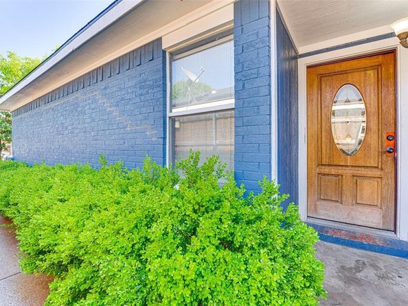 10320  Blackjack Oaks Drive , Dallas Texas 75227