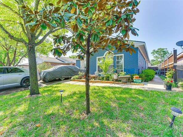 10320  Blackjack Oaks Drive , Dallas Texas 75227