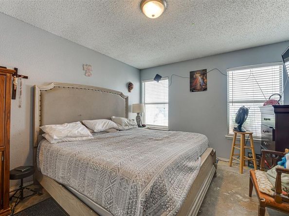 10320  Blackjack Oaks Drive , Dallas Texas 75227