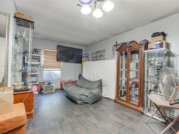 10320  Blackjack Oaks Drive , Dallas Texas 75227