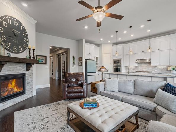 2324  Barton Creek Boulevard , The Colony Texas 75056