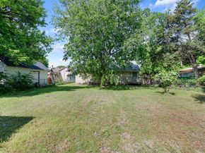 5344  Larimore Lane , Dallas Texas 75236