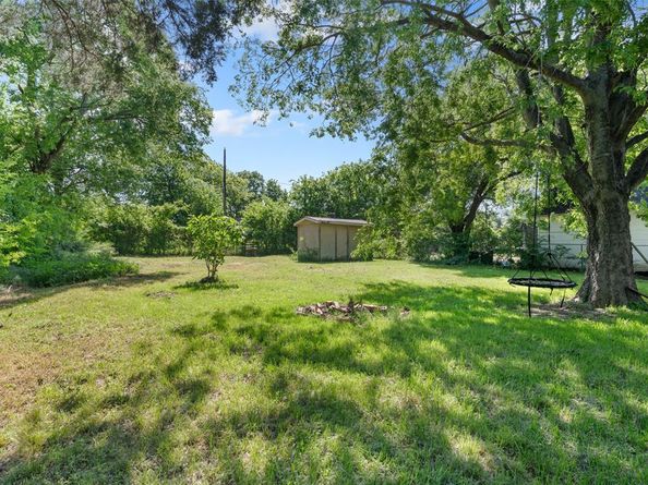 5344  Larimore Lane , Dallas Texas 75236