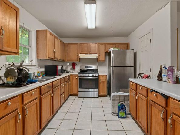 5344  Larimore Lane , Dallas Texas 75236