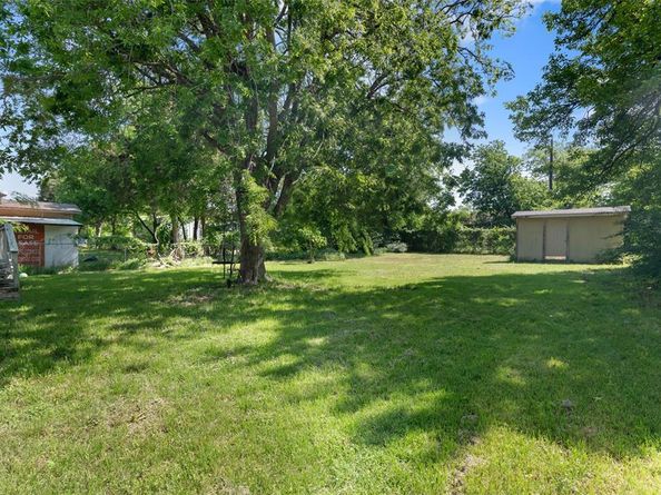 5344  Larimore Lane , Dallas Texas 75236