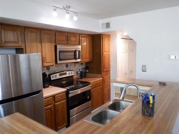 1700  Baird Farm Circle  1205, Arlington Texas 76006