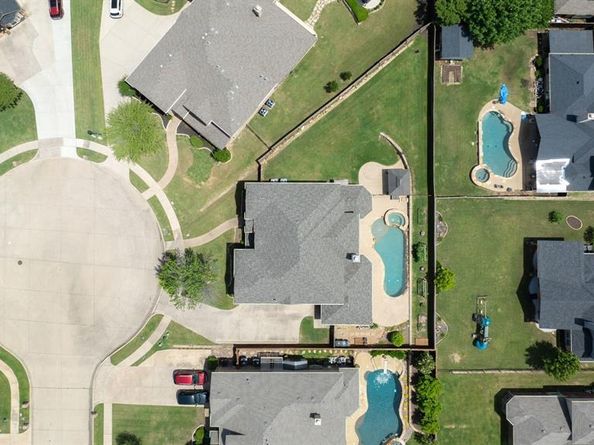1302  Chippewa Court , Corinth Texas 76210