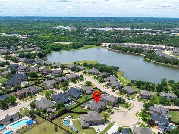 1302  Chippewa Court , Corinth Texas 76210