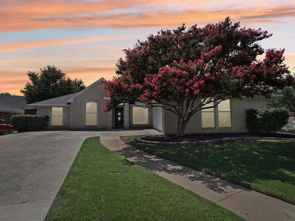 515  Steeplechase Trail , Kennedale Texas 76060