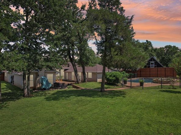 515  Steeplechase Trail , Kennedale Texas 76060