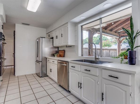 821  Daventry Drive , Garland Texas 75040