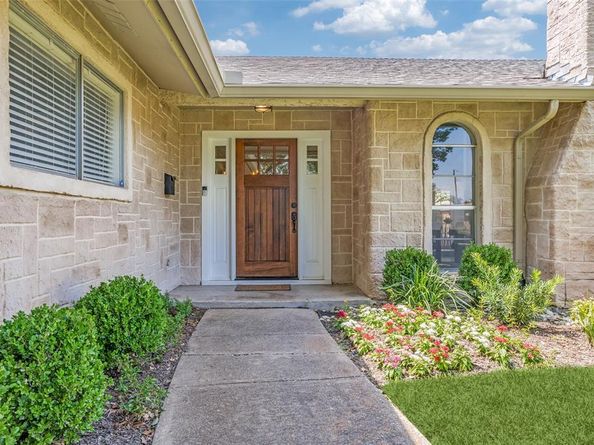 821  Daventry Drive , Garland Texas 75040