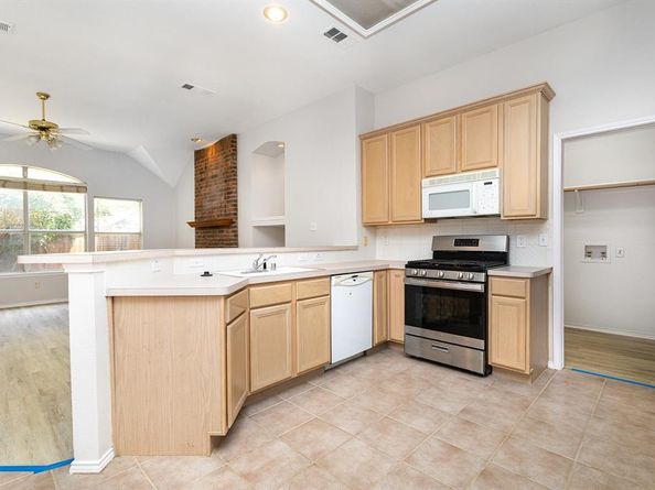 2704  Aspen Drive , McKinney Texas 75070