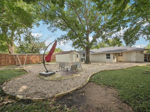 914  Danish Drive , Grand Prairie Texas 75050