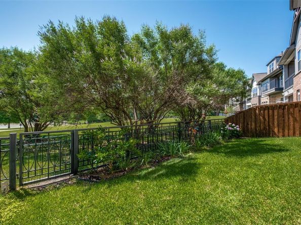 7044  Silverberry Street , Dallas Texas 75231