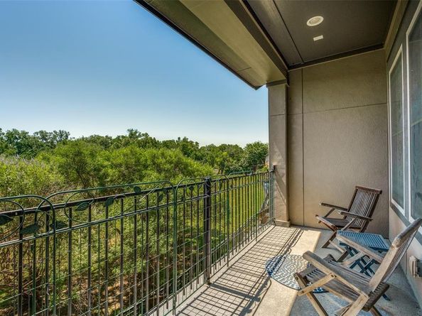 7044  Silverberry Street , Dallas Texas 75231