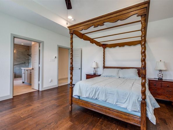 7044  Silverberry Street , Dallas Texas 75231