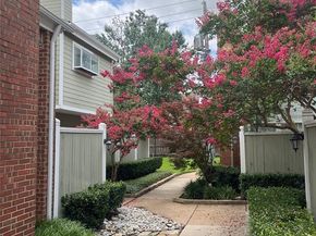6220  Bentwood Trail  1208, Dallas Texas 75252
