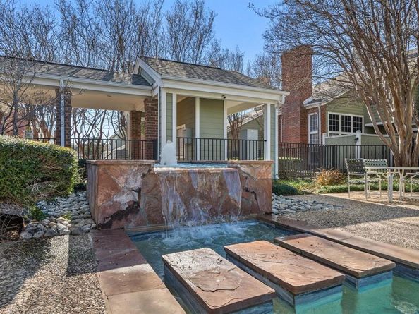 6220  Bentwood Trail  1208, Dallas Texas 75252