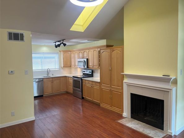 6220  Bentwood Trail  1208, Dallas Texas 75252