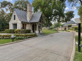 43  Braewood Place , Dallas Texas 75248