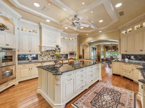 43  Braewood Place , Dallas Texas 75248