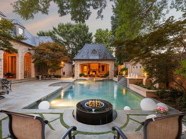 43  Braewood Place , Dallas Texas 75248