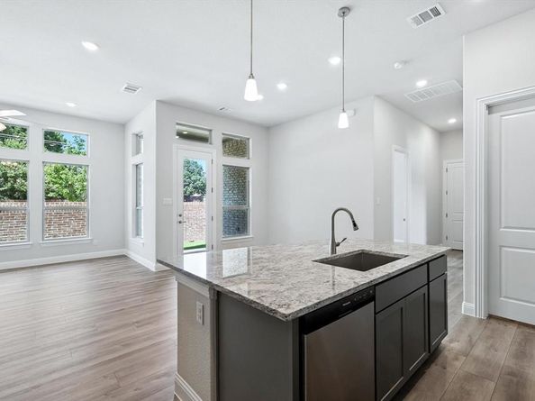 2000  Belvedere Street , Garland Texas 75041
