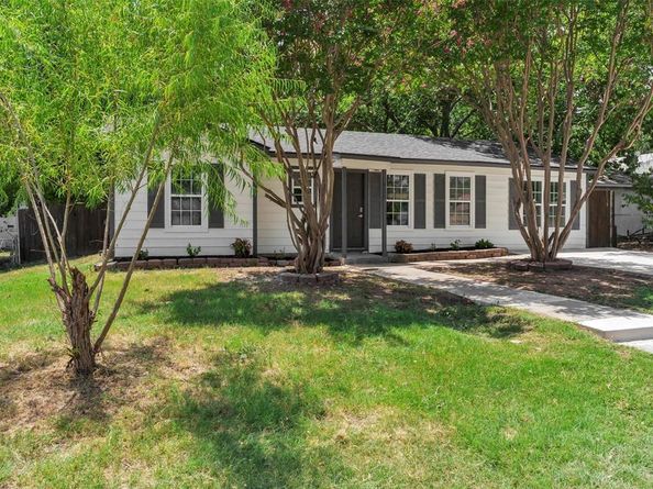 925  Hackamore Street , White Settlement Texas 76108