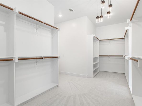 623  Parkview Avenue , Dallas Texas 75223