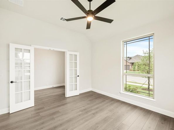 112  Woodlands Way , Balch Springs Texas 75181