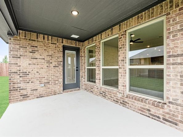 112  Woodlands Way , Balch Springs Texas 75181