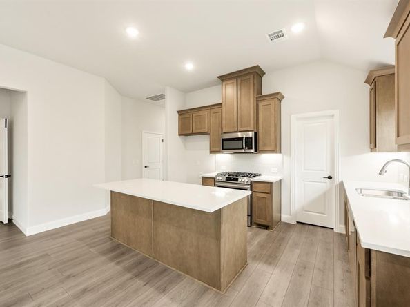 112  Woodlands Way , Balch Springs Texas 75181