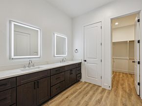 2130  Roanoke Avenue , Dallas Texas 75235