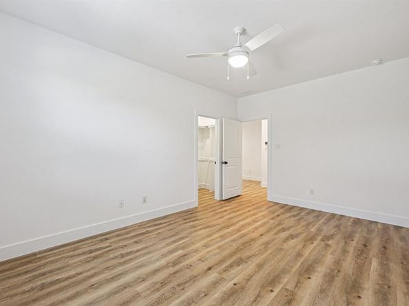 2130  Roanoke Avenue , Dallas Texas 75235
