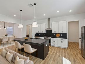 2130  Roanoke Avenue , Dallas Texas 75235