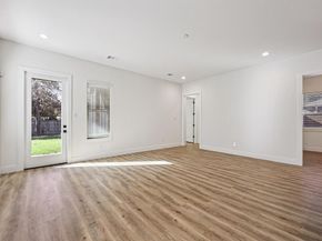 2130  Roanoke Avenue , Dallas Texas 75235