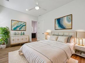 2130  Roanoke Avenue , Dallas Texas 75235