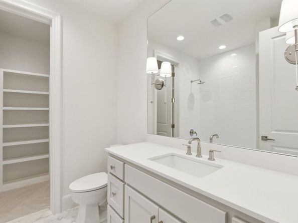 9514  Still Creek Lane , Dallas Texas 75238