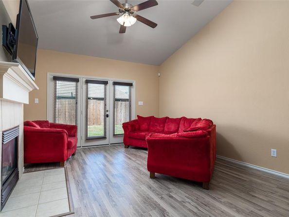 1613  Bluebird Drive , Little Elm Texas 75068