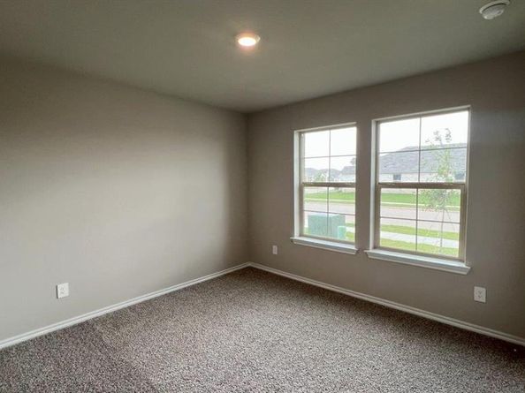 8500  HOLLYMEAD Lane , Fort Worth Texas 76131