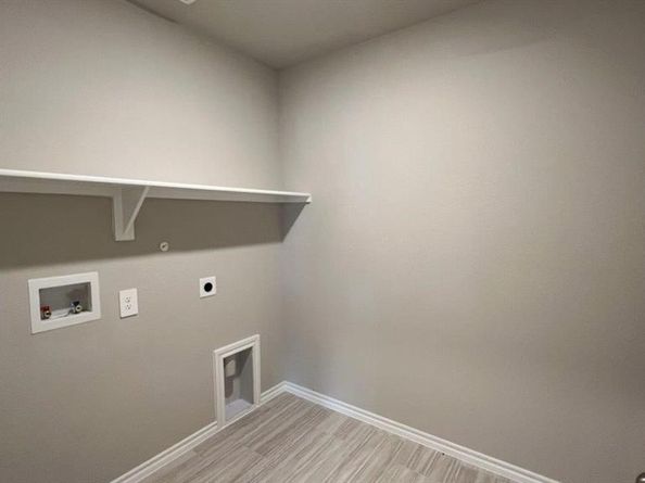 8500  HOLLYMEAD Lane , Fort Worth Texas 76131