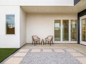 824  McBroom Street , Dallas Texas 75212