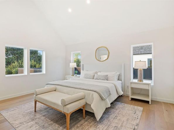 824  McBroom Street , Dallas Texas 75212